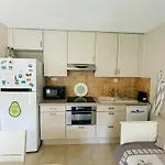 Ground Floor With Garden Apartment *