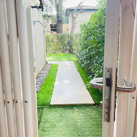 شقة Ground Floor With Garden لو لا فاندو