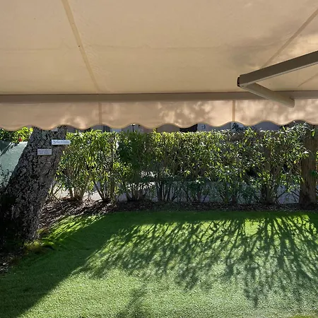 Ground Floor With Garden * לה לבאנדו