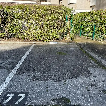 Ground Floor With Garden شقة لو لا فاندو
